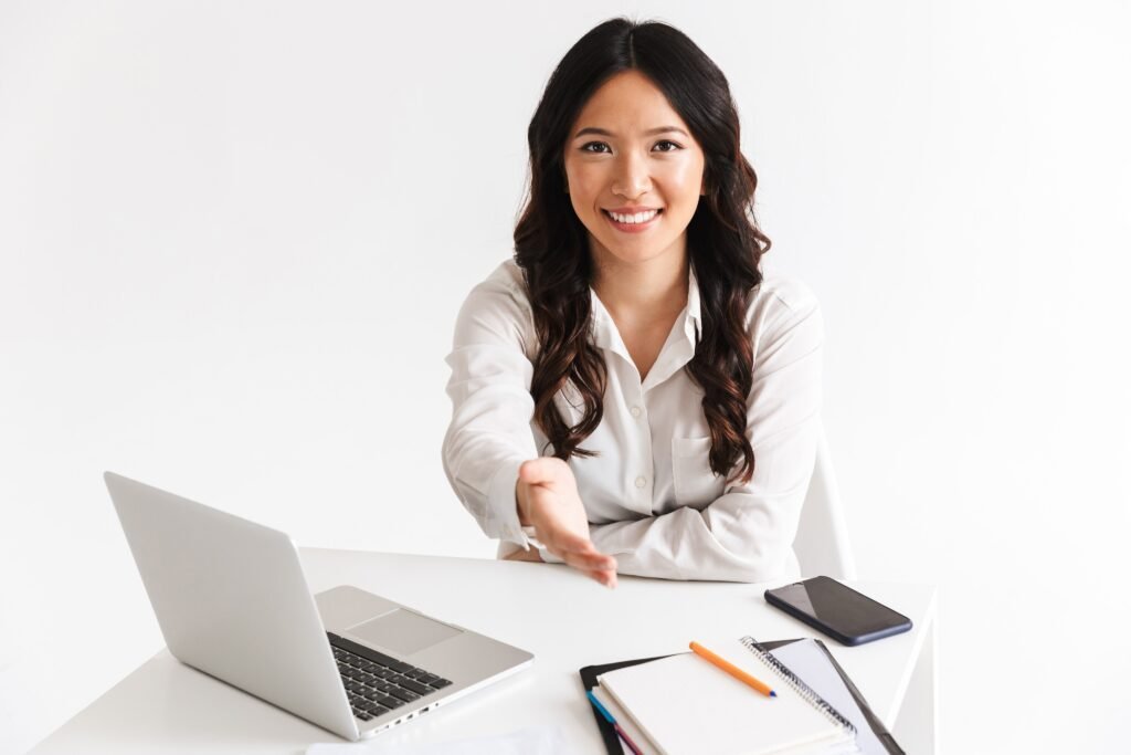 How a Customer Service Representative Can Help You Achieve Exceptional Customer Service