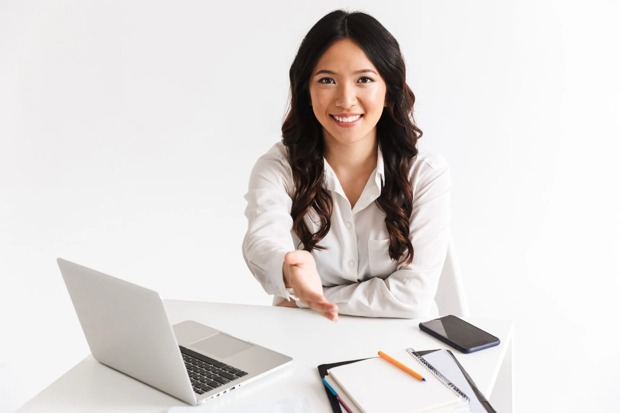 How a Customer Service Representative Can Help You Achieve Exceptional Customer Service