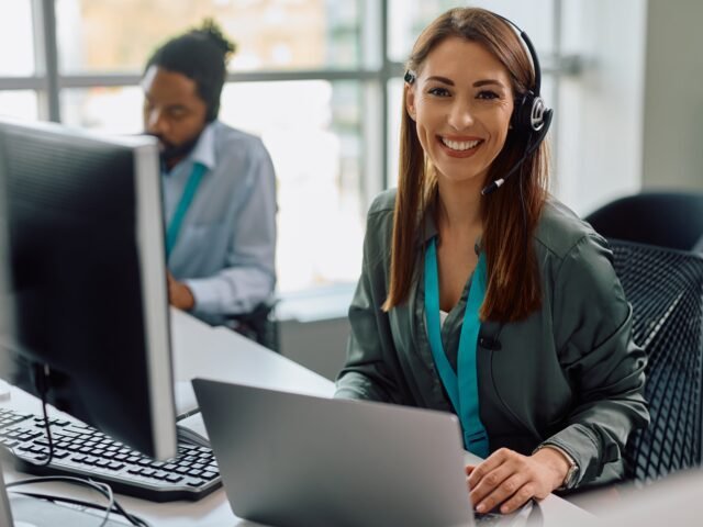 24/7 Live Answering: The Game-Changing Solution For Small Business Growth